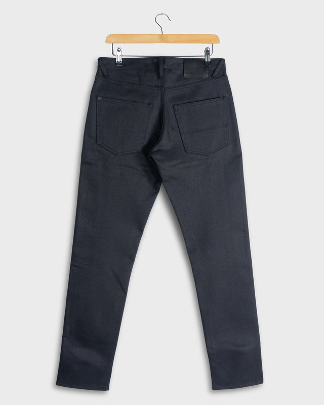 DJB0321 - The V-Fit - Black Organic Denim - W30 L36