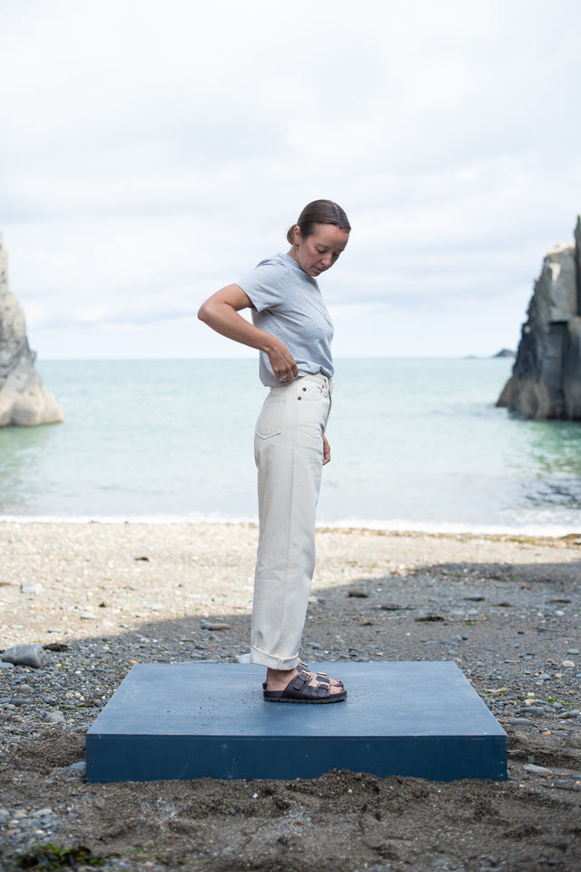 The Aurelia - Wide Straight Fit - Ecru One Wash.