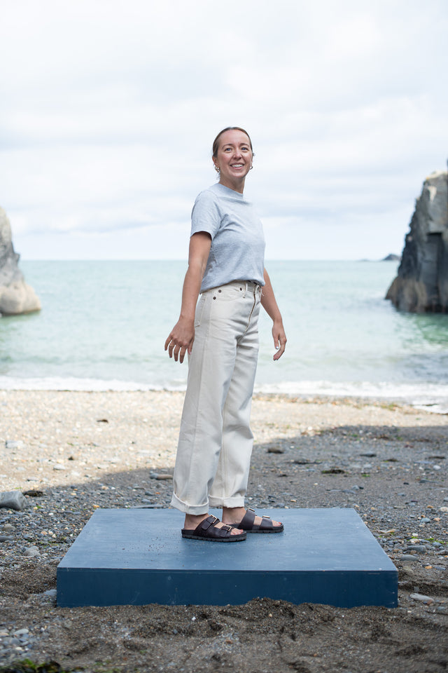 The Aurelia - Wide Straight Fit - Ecru One Wash.