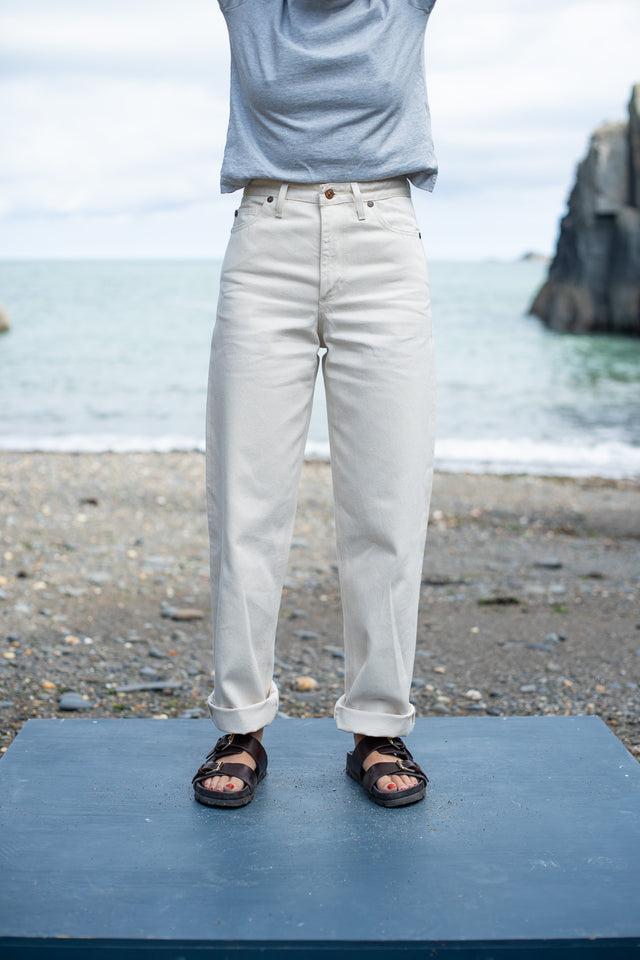 The Aurelia - Wide Straight Fit - Ecru One Wash.