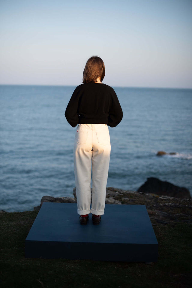 The Myra - Relaxed Fit - Ecru One Wash.