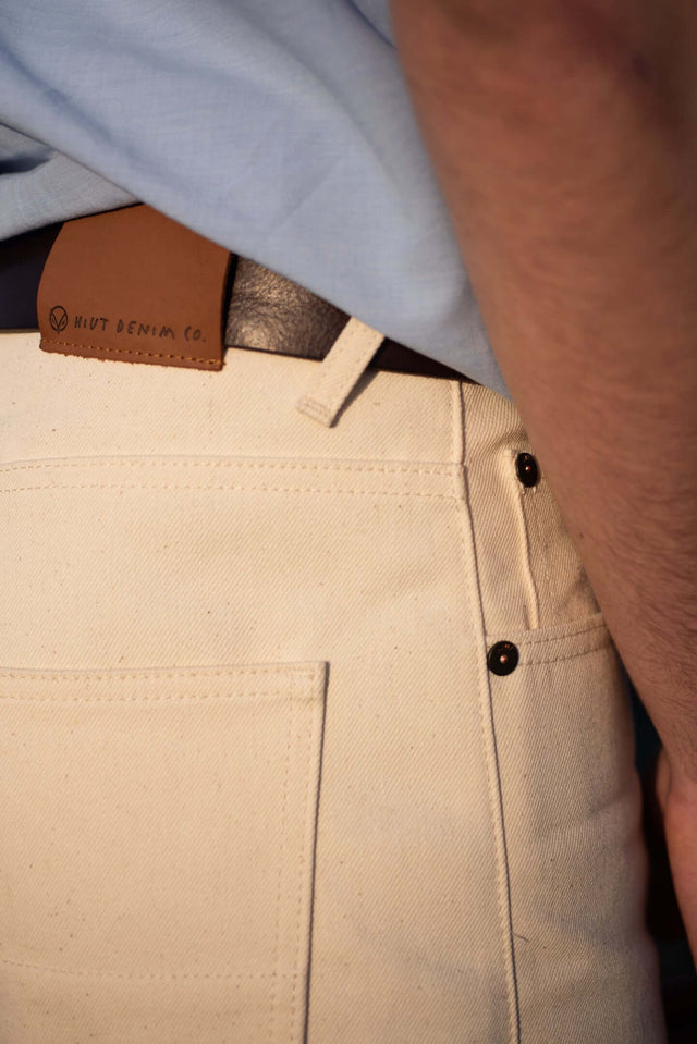 The V-Fit - Tapered -  Ecru Denim.